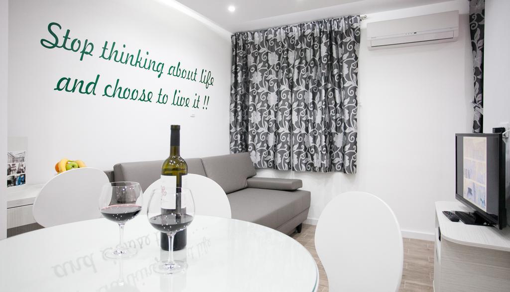 Apartment 4 You In สปลิท ห้อง รูปภาพ
